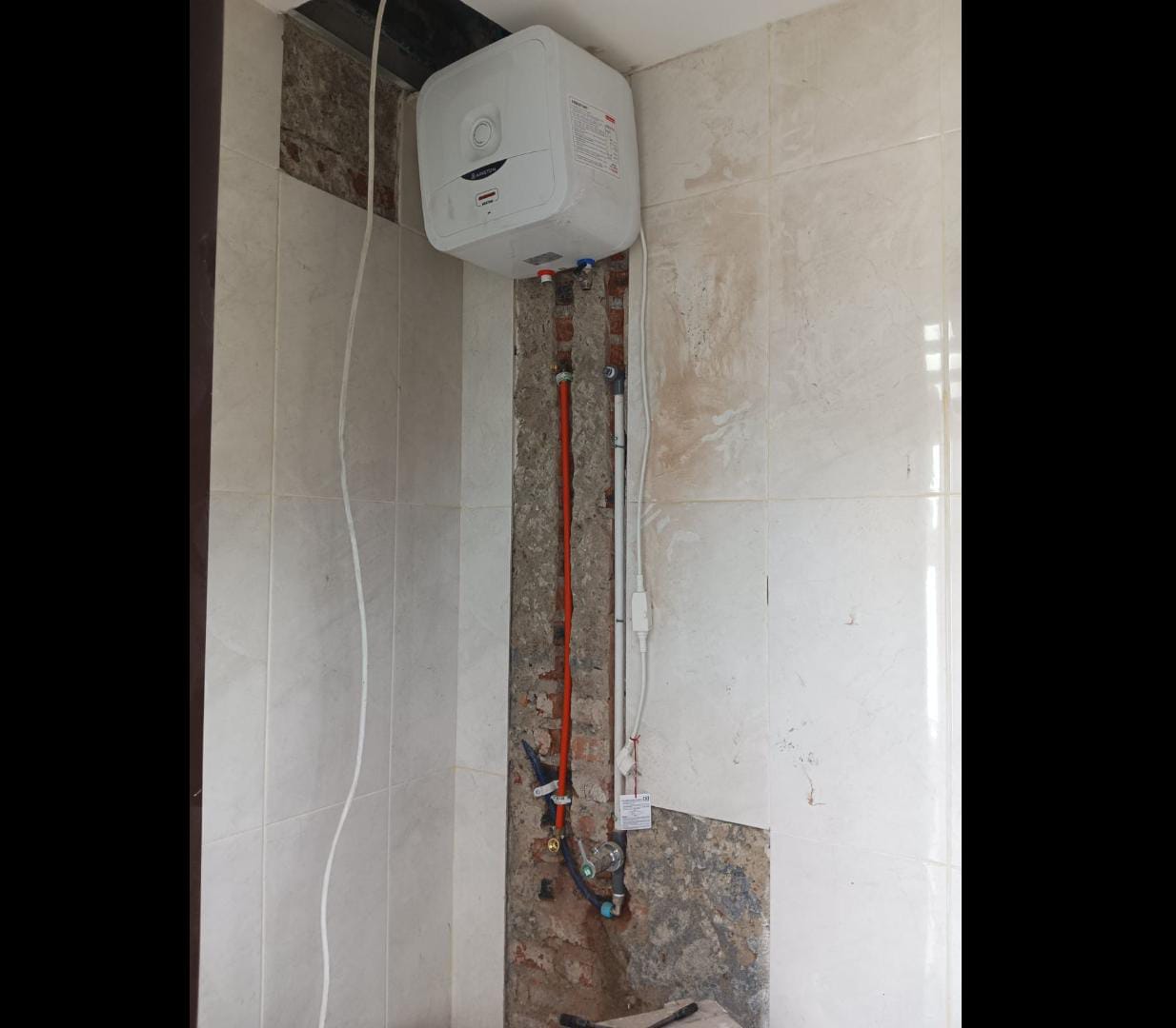 Instalasi Water Heater 1